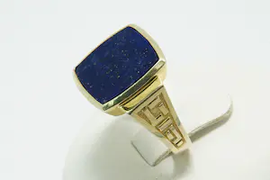 22 - Vintage seventies 14 Krt gouden zegel ring met lapis lazuli edelsteen kopen? Bied vanaf 230!