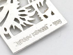 Jeroen Krabbe - Zilveren broche/hanger kopen? Bied vanaf 39!