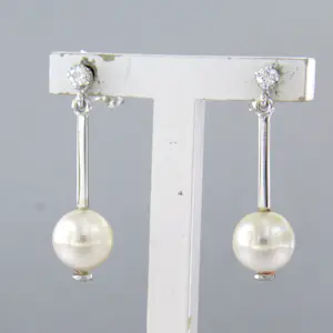 14k wit gouden oorhangers met parel en briljant geslepen diamant tot.0.06ct kopen? Bied vanaf 290!
