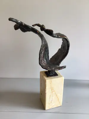 Buy Bernadette Leijdekkers - Sculptuur “ Dynamisch danspaar “ zeldzaam? Bid from 139!