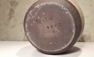 Potterie Ravelli - Twee berkenbast vazen kopen? Bied vanaf 1!