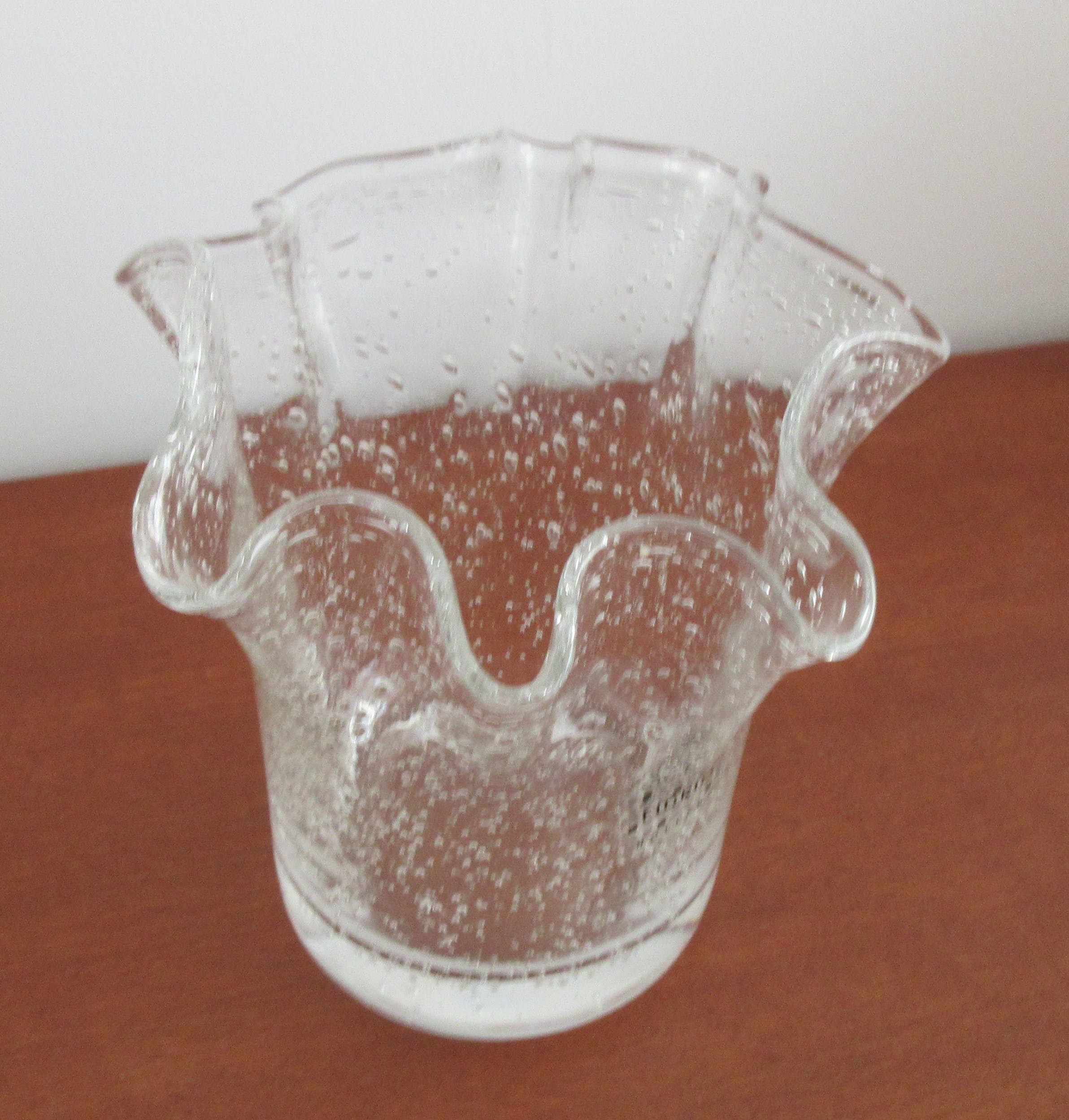 Fidrio - Blank glazen zakdoek vaasje met bubbels kopen? Bied vanaf 7!