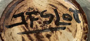 Frans Slot - Kunstaardewerken kom met hazevel glazuur op voet kopen? Bied vanaf 48!