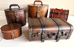 Curiosa - Vijf retro Koffertjes - Hout, Leer, Skai Messing beslag - PRIJS VERLAAGD kopen? Bied vanaf 89!