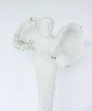 Johan Tahon - Sculptuur in gemengde techniek (gips, hout, touw verf), Zonder titel kopen? Bied vanaf 3000!