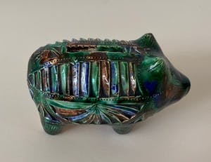 Niet of onleesbaar gesigneerd - Workumer Kerfsnij Aardewerken Spaarvarken kopen? Bied vanaf 1!