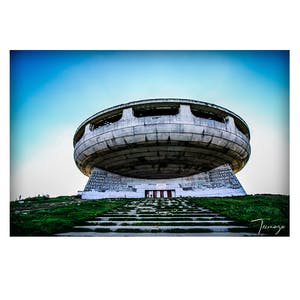 Niet of onleesbaar gesigneerd - Wall Art alu di-bond "Buzludzha" kopen? Bied vanaf 1!
