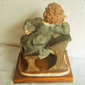 Real Fabbrica Capodimonte - Capodimonte Figur /Statue Schuljunge von Giuseppe Armani kopen? Bied vanaf 120!