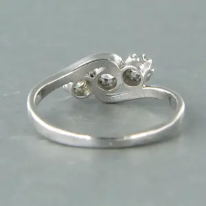 14k witgouden ring bezet met briljant geslepen diamant tot. 0.27 ct kopen? Bied vanaf 240!