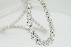 2519 - exclusief 18 krt goud & diamanten Halssieraad - ruim 11 Ct VS1/H diamant! kopen? Bied vanaf 6200!