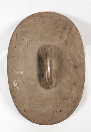 Yoruba - Gestoken houten beschermschild met korst-patina kopen? Bied vanaf 1!