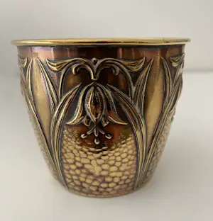 Daalderop - Decoratieve koperen Art Nouveau bloempot kaufen? Bieten Sie von 25!