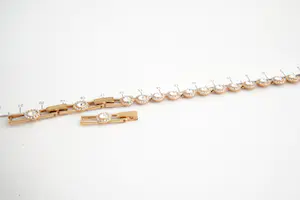 171- Chique rosé-goudkleurige ONEDELE kristallen Swarovski dames armband kopen? Bied vanaf 36!