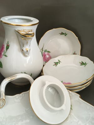 Meissen porzellan - koffie of thee potje met schaaltjes kopen? Bied vanaf 175!