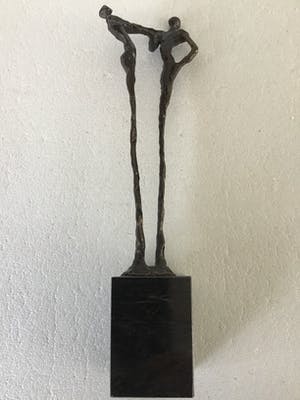 Corry Ammerlaan - “Dank” de Handdruk. Groot beeld 28 cm. kopen? Bied vanaf 1!