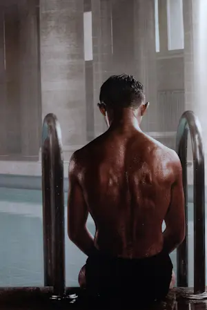 Erwin Olaf - Erwin Olaf exhibition 'Unheimlich Schön' | poster kopen? Bied vanaf 99!