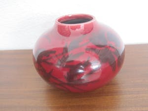 Niet of onleesbaar gesigneerd - Rood Japans onder glazuur potje kopen? Bied vanaf 10!