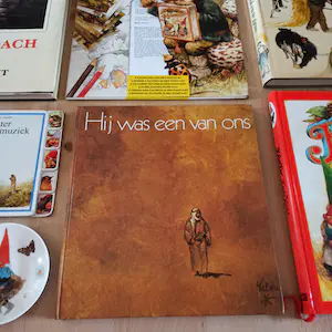 Rien Poortvliet - Zestal boeken + aardewerk en tekeningen, oudste item 1975 kopen? Bied vanaf 1!