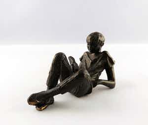 Astrid Veldhuyzen-Koppen - Brons, Lezend meisje verkocht voor € 35!