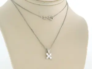 14k wit gouden collier met solitair hanger met diamant 0.08 ct - 45 cm kopen? Bied vanaf 220!