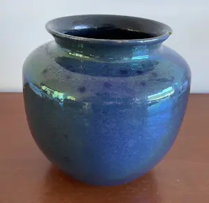 Chris Lanooy - Art Deco Kunstaardewerken vaas uitgevoerd in blauw lusterglazuur kopen? Bied vanaf 55!