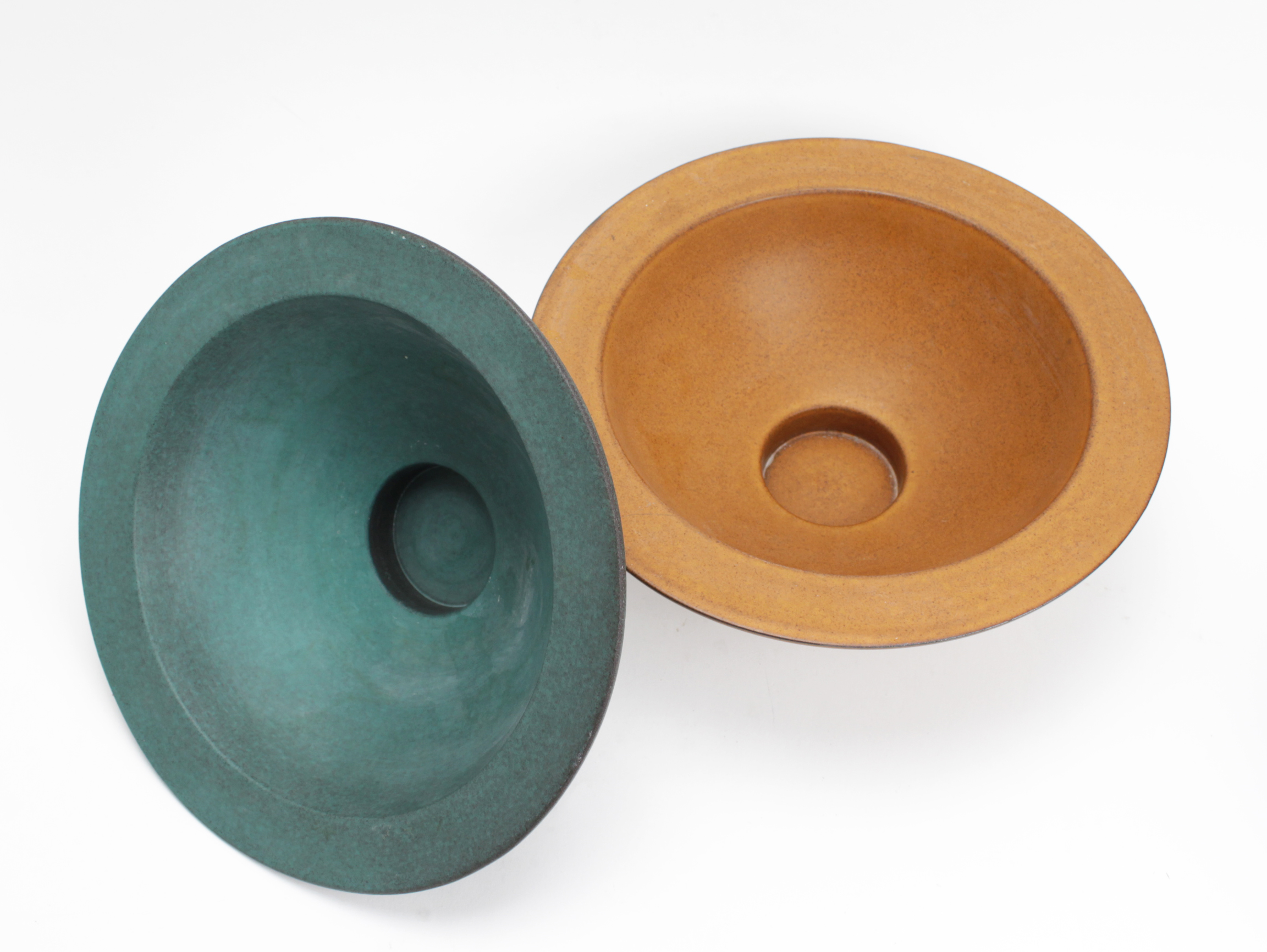 Cor Unum - 2 aardewerk schalen kopen? Bied vanaf 10!