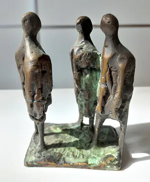 Wim Rijvers - Drie figuren, bronzen beeld kopen? Bied vanaf 150!