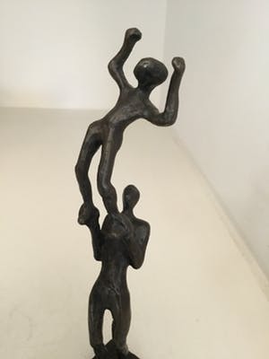 Corry Ammerlaan - Sculptuur “ Hogerop “ kopen? Bied vanaf 30!