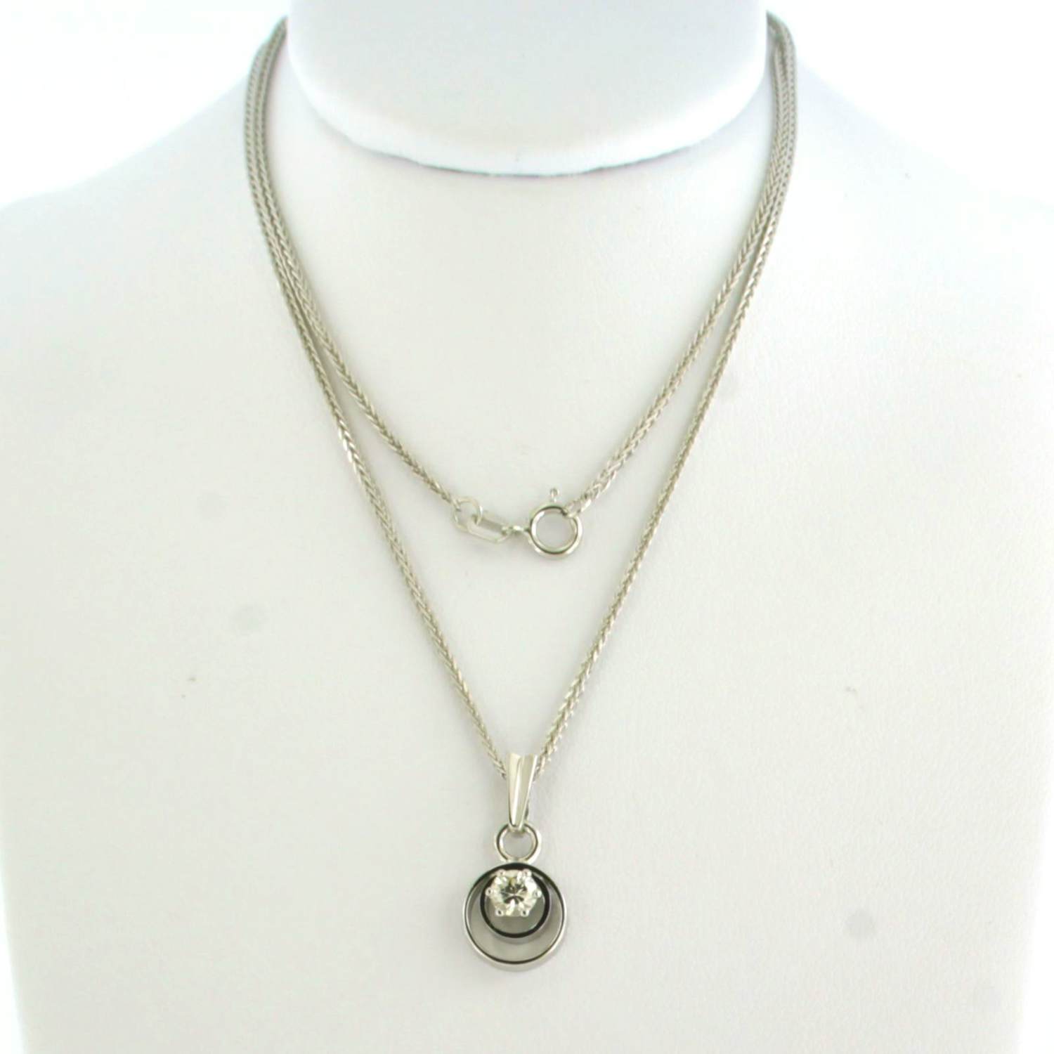 Acheter14k witgouden collier met hanger bezet met diamant 0.20 ct - 45 cm? Enchérissez de 420!