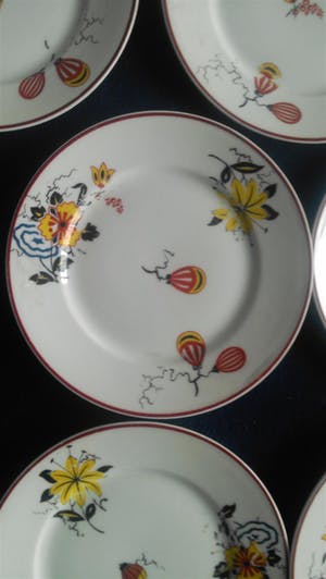 Royal Limoges - 8 fijn porseleinen schoteltjes kopen? Bied vanaf 19!