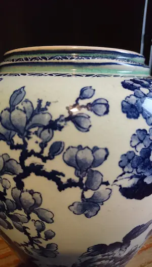 Royal Bonn - 19e eeuwse antieke vaas met decor "Bleu Hortensia" kopen? Bied vanaf 1!