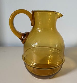 Kristalunie Maastricht - Art deco amber kleurige glazen waterkan uit 1929 kopen? Bied vanaf 1!