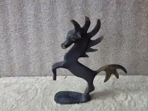 Walter Bosse - Cheval cabré en bronze (attribué à) verkauft für € 85!