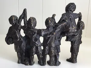 Astrid Veldhuyzen-Koppen - Sculptuur “ DE OVERWINNING “ Gesigneerd kopen? Bied vanaf 1!