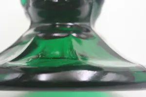 Niet of onleesbaar gesigneerd - Prachtige Emerald Green Kristalen Bokaal kopen? Bied vanaf 1!