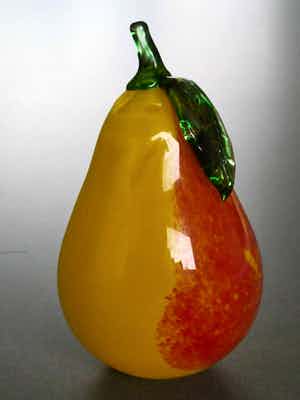 Kosta Boda - Presse Papier - Peer verkocht voor € 15!