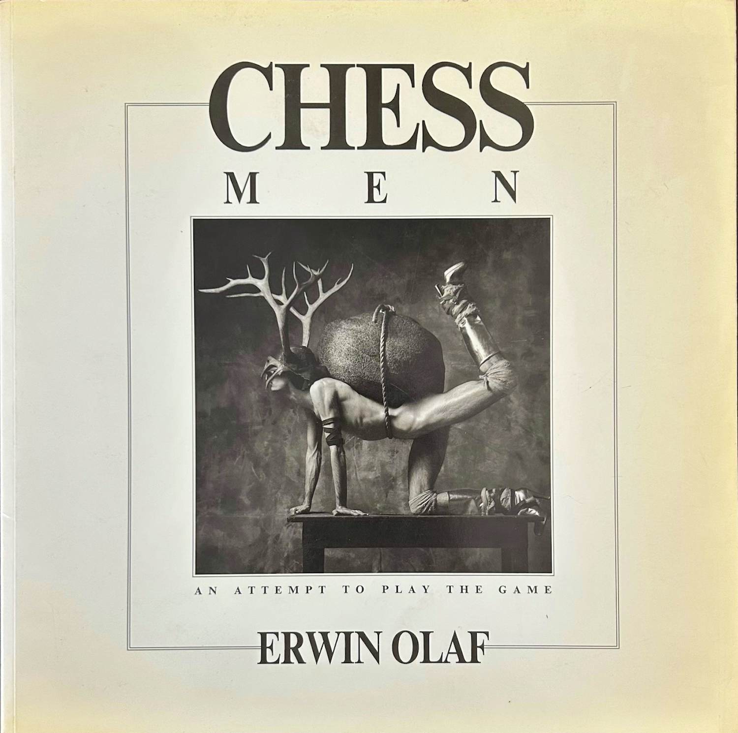 Erwin Olaf - Chess Men - 1e druk 1988 kopen? Bied vanaf 99!