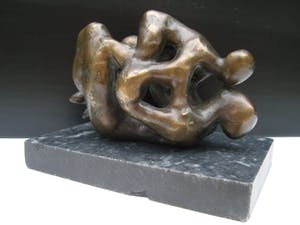 Brons (Onbekend) - "moederliefde" in brons kopen? Bied vanaf 125!