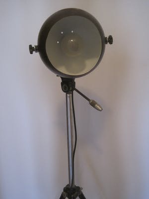Curiosa - Industriële vintage vloerlamp Herda-Fairfax kopen? Bied vanaf 65!