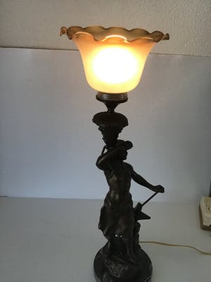 Curiosa - Charles Ruchot. Tafellamp .Smid kopen? Bied vanaf 75!
