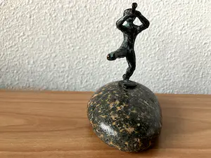 Niel Steenbergen - Prachtig bronzen beeldje van de Pan met de fluit. kopen? Bied vanaf 45!