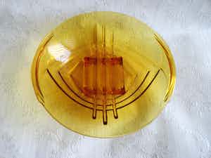 Sklo Union - Rudolfova - Carl Stolzle art deco schaal persglas verkocht voor € 1!