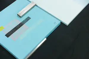 Menno Meijer - Lot van drie 3d-geometrisch-abstracte werken in gemengde techniek (verf, metaal) kopen? Bied vanaf 50!