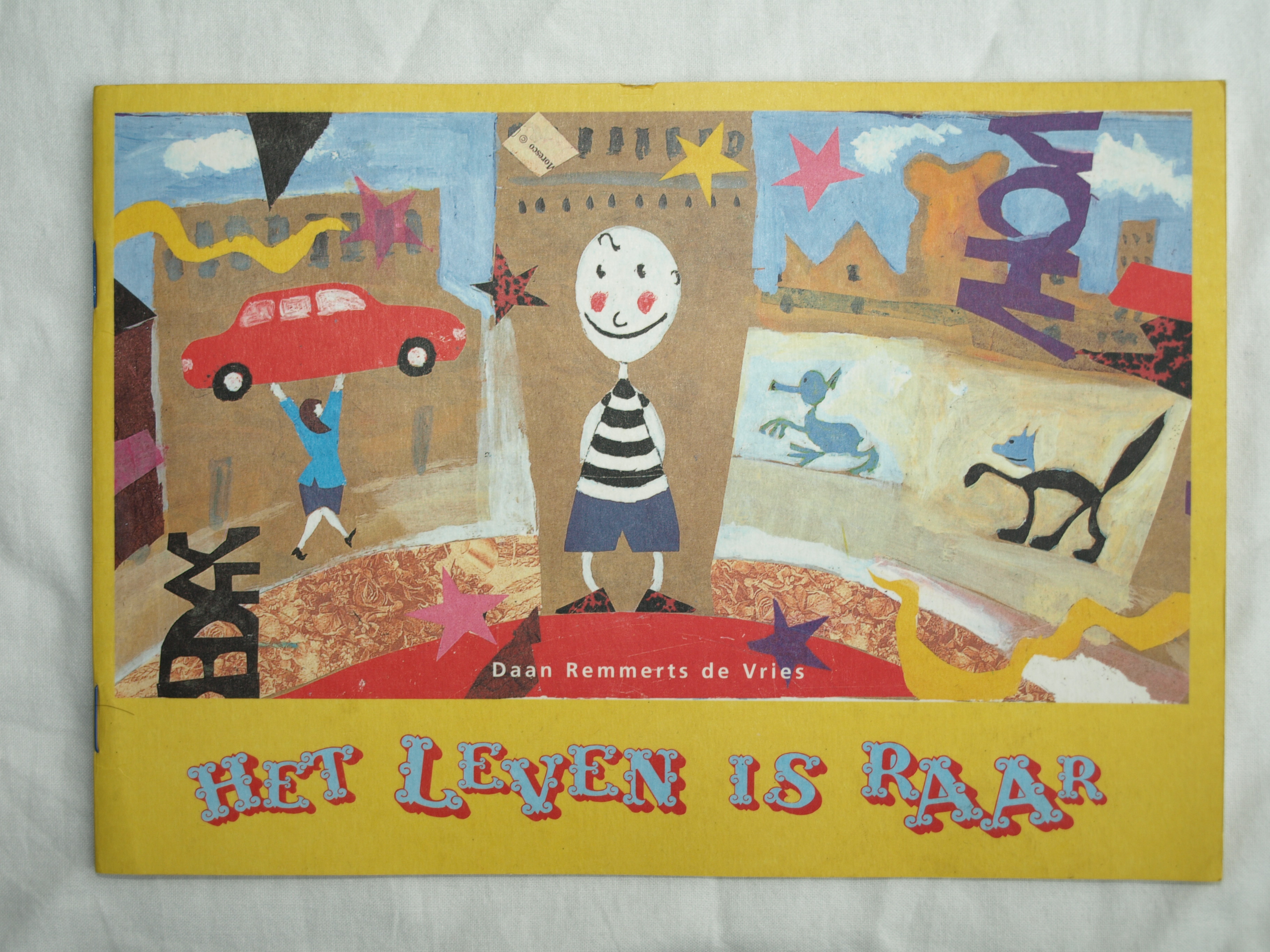 Daan Remmerts de Vries - Acryl en collage , Het leven is raar 14 – Ingelijst-1997 kopen? Bied vanaf 40!