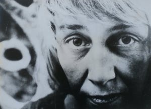 Cor Dekkinga - foto: de ogen van Lotti van der Gaag kopen? Bied vanaf 35!