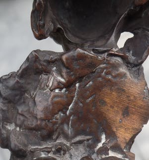 Astrid Veldhuyzen-Koppen - Buste vrouw met hoofddoek - Beeld kopen? Bied vanaf 10!