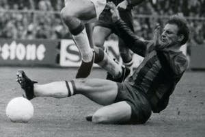 Pim Westerweel - 'Flying Johan' - Johan Cruyff 1969 Ajax-Haarlem kopen? Bied vanaf 109!