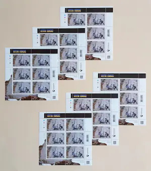 Banksy - FCK PTN! – complete set van 12 postzegelvellen + 12 ansichtkaarten + 12 postenveloppen kopen? Bied vanaf 500!