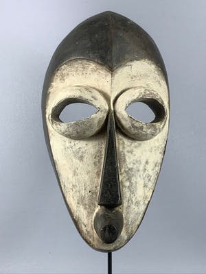 Dogon - 200365 - Tribal used African Mask from the Mahongwe - Gabon. kopen? Bied vanaf 45!
