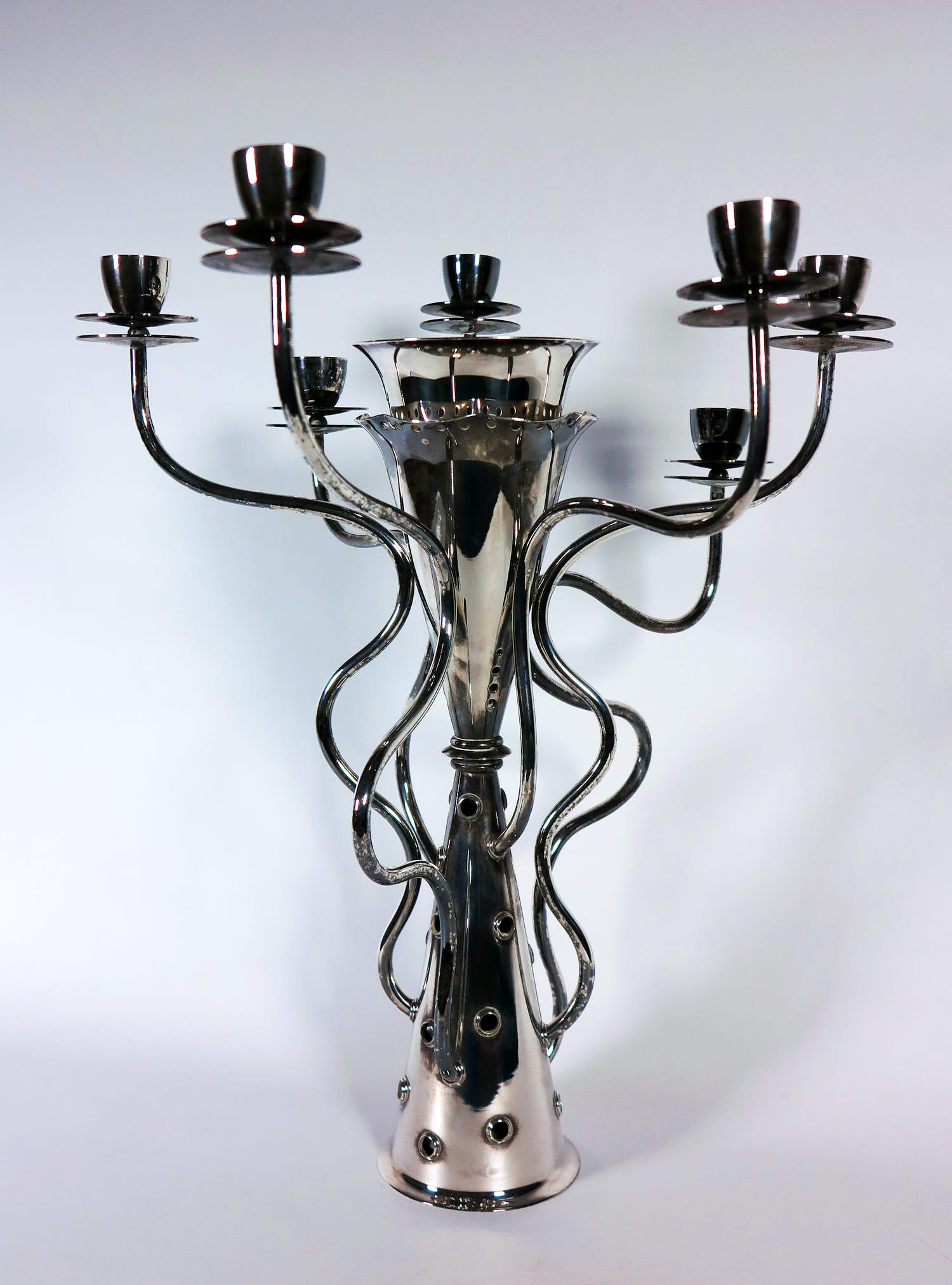 Borek Sipek - 7-lichts verzilverde kandelaar, Simon - Uitgevoerd door Driade kopen? Bied vanaf 600!